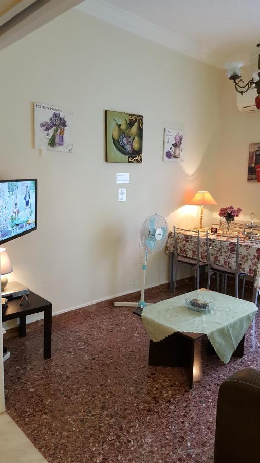 Kokoni Apartments Ambelokipi, Athena Bagian luar foto